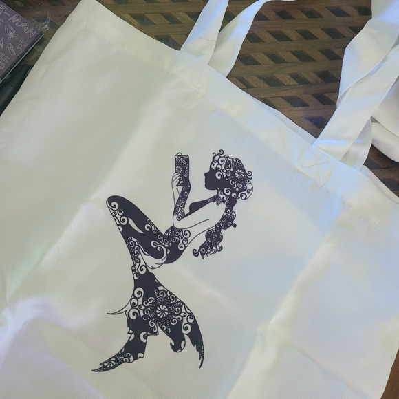 Reading mermaid tote - Picture 1 of 1
